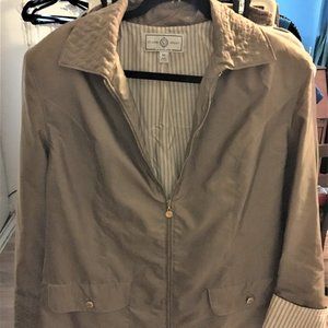 Gorgeous St John Goldish Tan Lt. Wt. Jacket M
